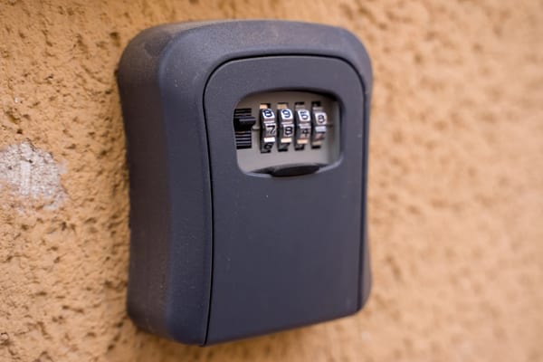 Key lock box combination safe — 24 Hour Auto Unlock, Brunswick GA